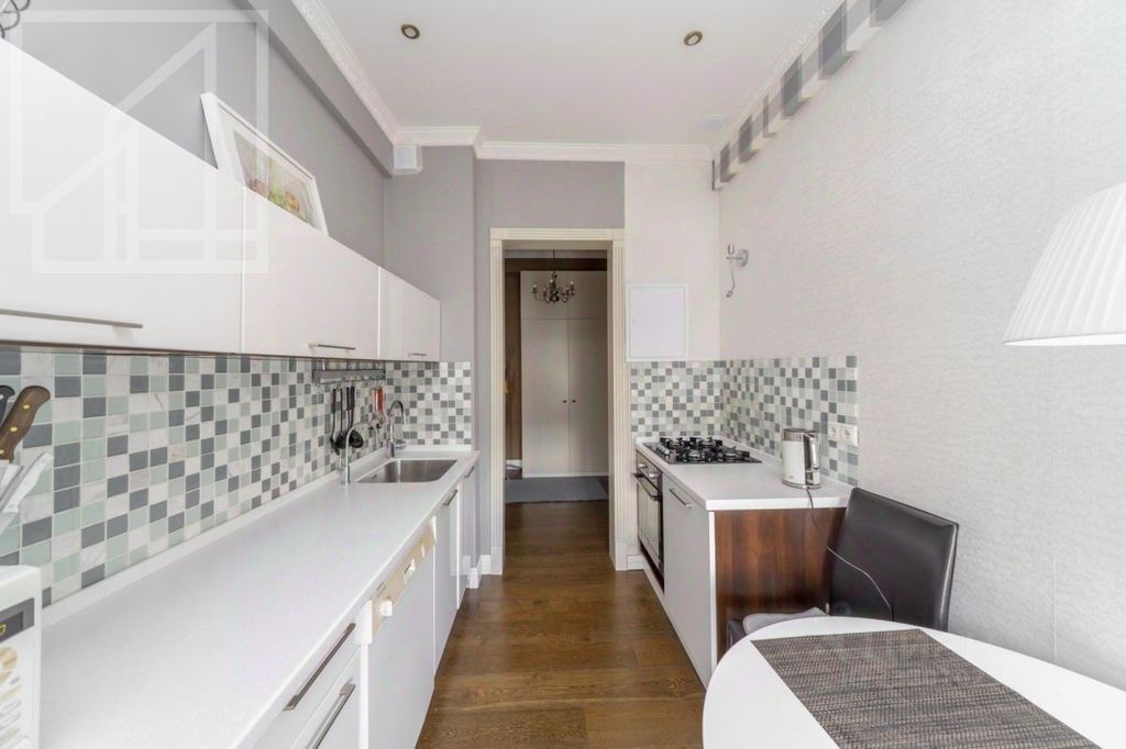 m. Chekhovskaya: Apartment, 3-rooms