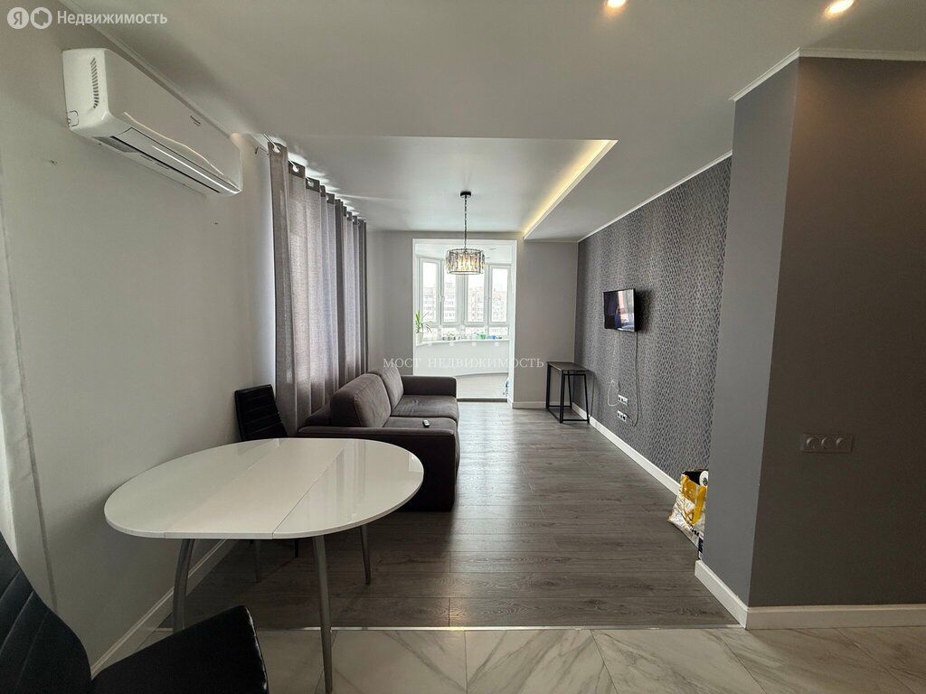 m. Khimki: Apartment, 2-rooms