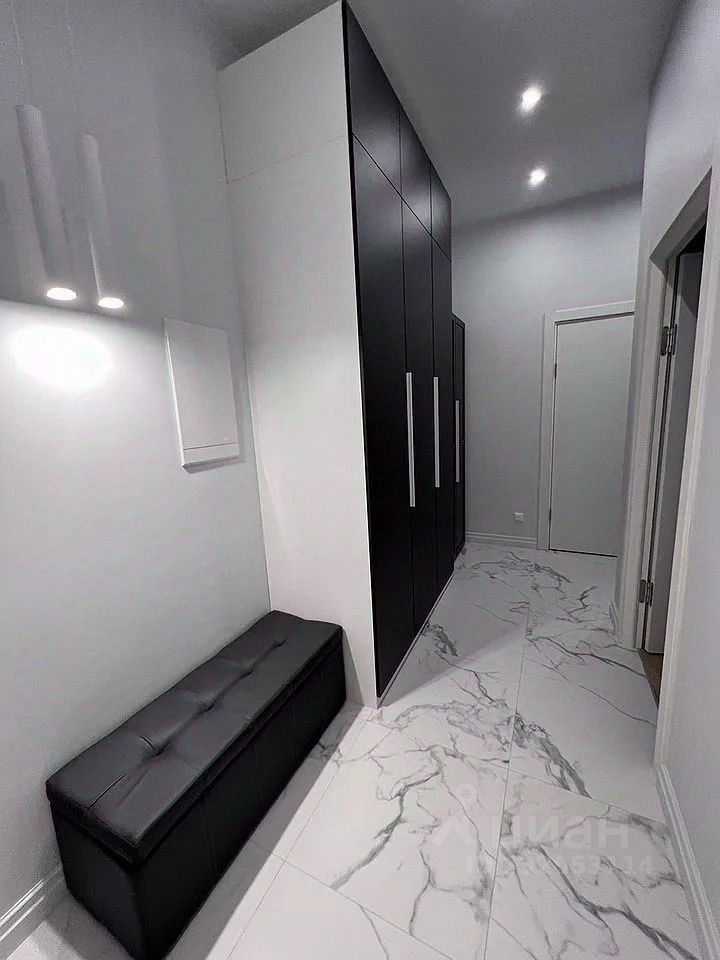 m. Rabochy Poselok: Apartment, 2-rooms