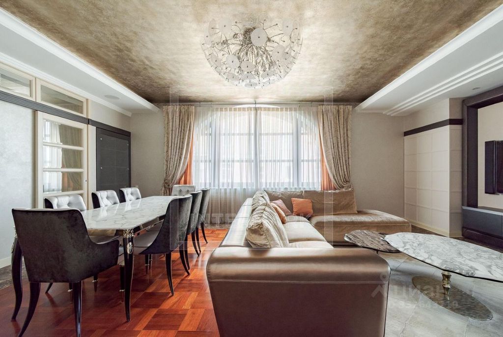 m. Dobryninskaya: Apartment, 4-rooms