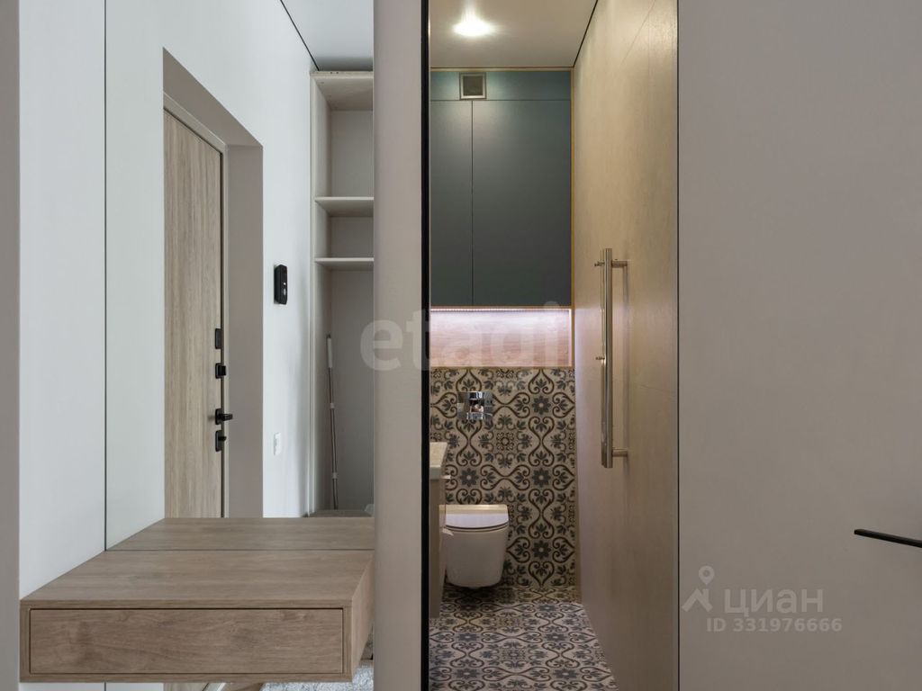 m. Serp i Molot: Apartment, 2-rooms