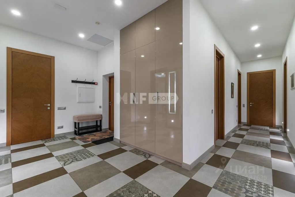 m. Smolenskaya: Apartment, 4-rooms