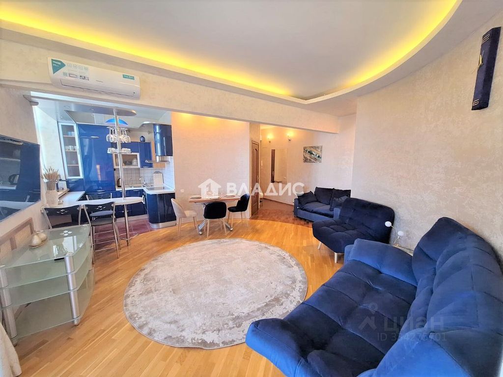 m. Shabolovskaya: Apartment, 2-rooms