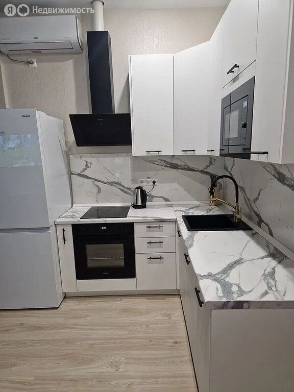 m. Serp i Molot: Apartment, 1-rooms