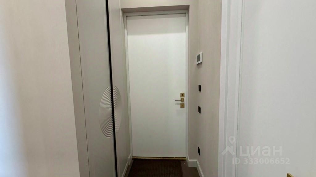 m. Oktyabrskoe pole: Apartment, 2-rooms