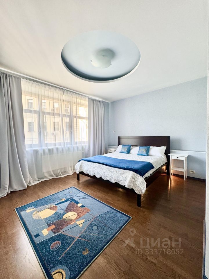 m. Mayakovskaya: Apartment, 2-rooms