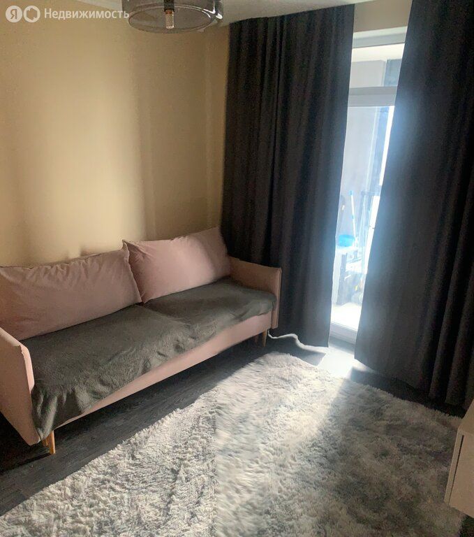 m. Lukhmanovskaya: Apartment, 2-rooms
