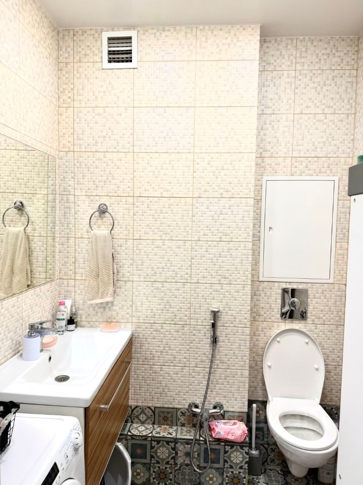 m. Strogino: Apartment, 2-rooms
