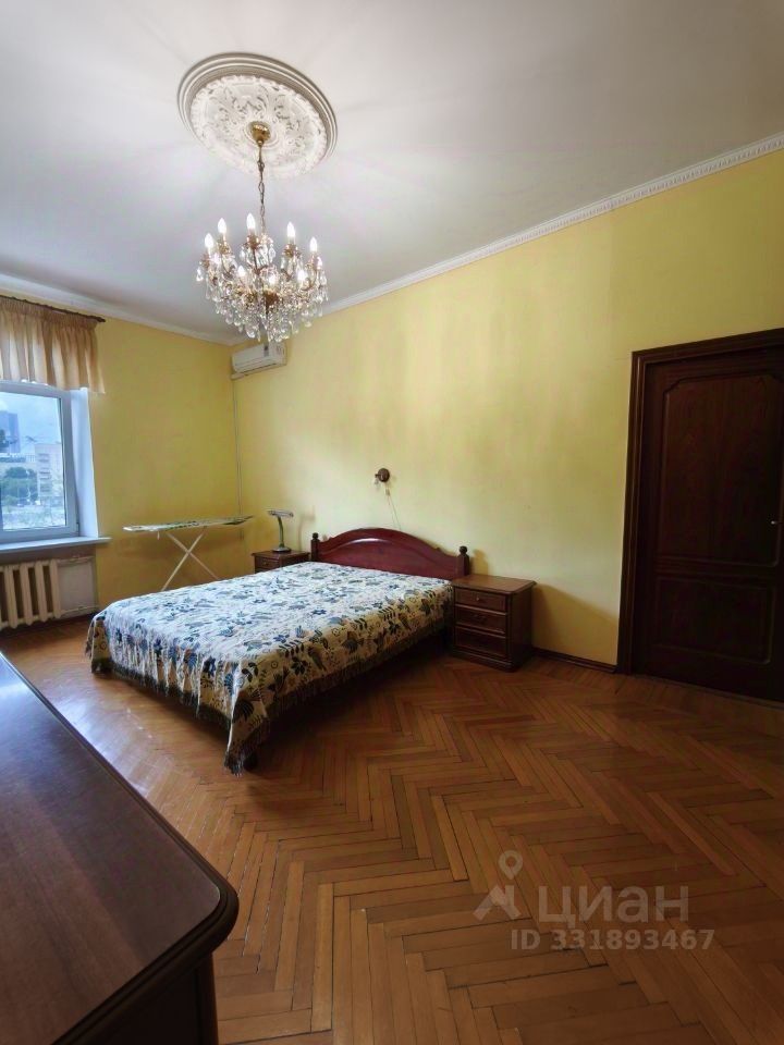 m. Kievskaya: Apartment, 2-rooms