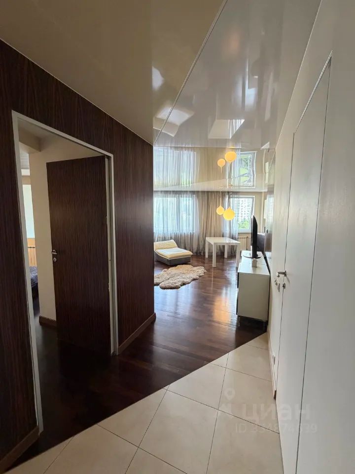 m. Kuzminki: Apartment, 2-rooms