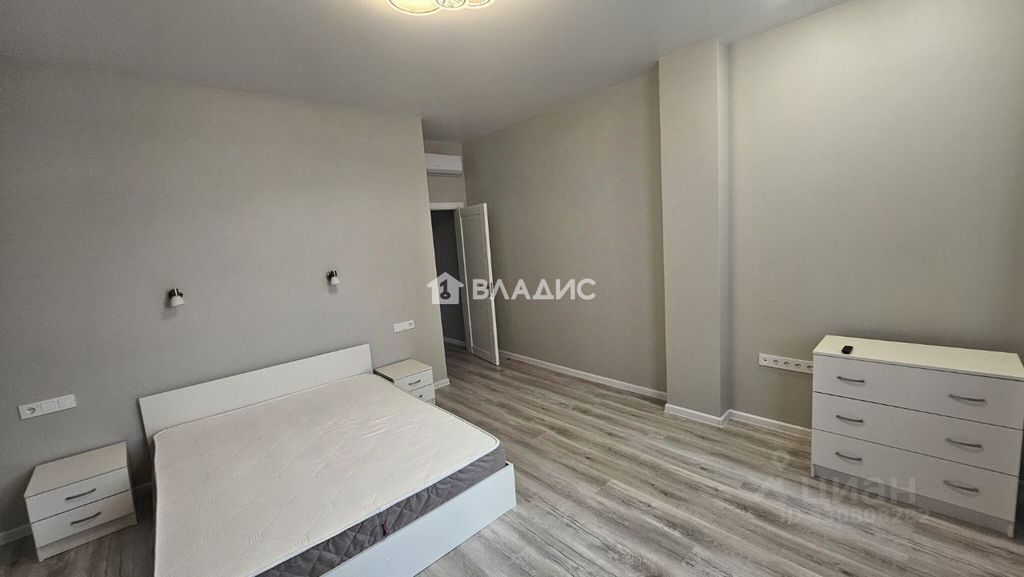 m. Solnechnaya: Apartment, 3-rooms