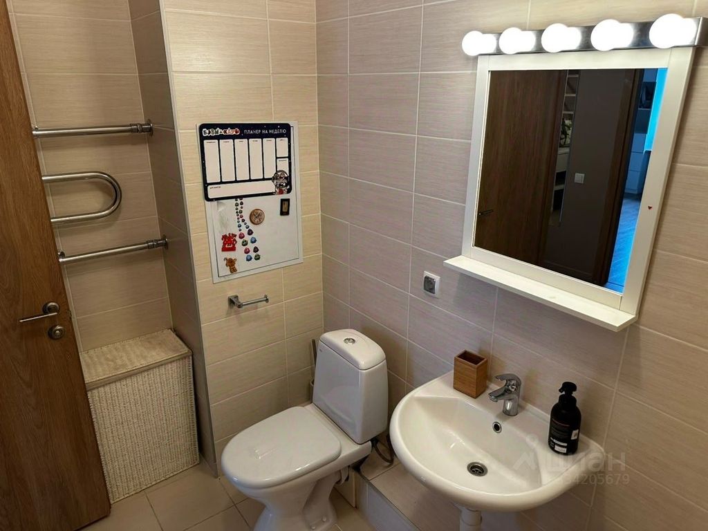 m. Pyatnitskoe shosse: Apartment, 2-rooms