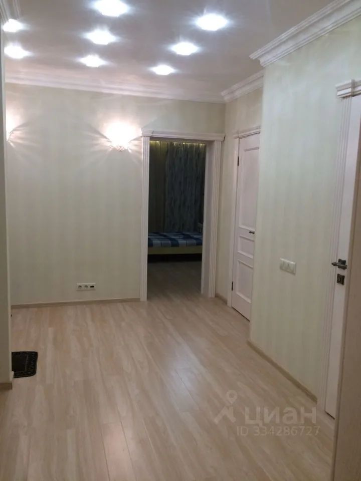m. Saltykovskaya: Apartment, 3-rooms