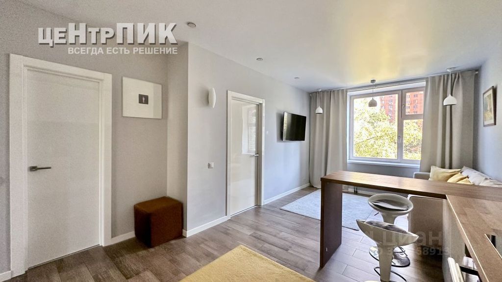 m. Narodnoe Opolchenie: Apartment, 1-rooms