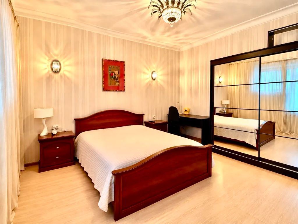 m. Novokuznetskaya: Apartment, 2-rooms
