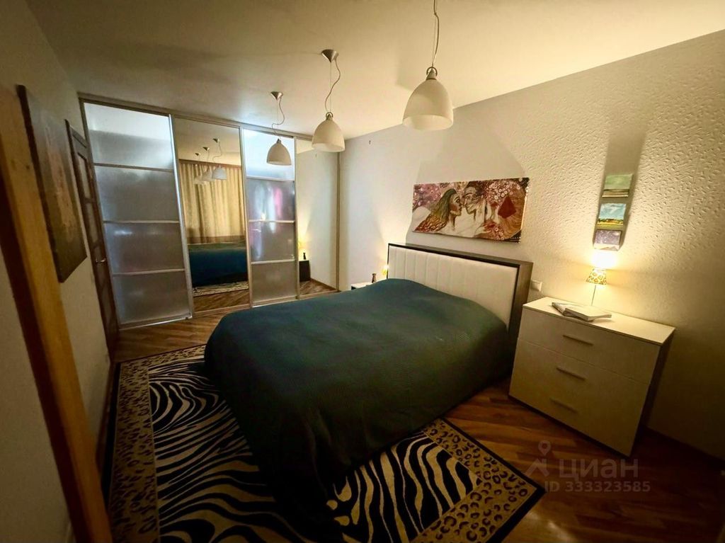 m. Barrikadnaya: Apartment, 2-rooms
