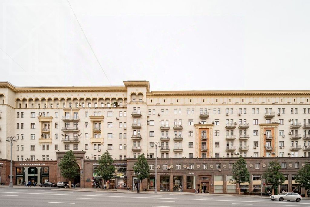 m. Okhotny ryad: Apartment, 3-rooms