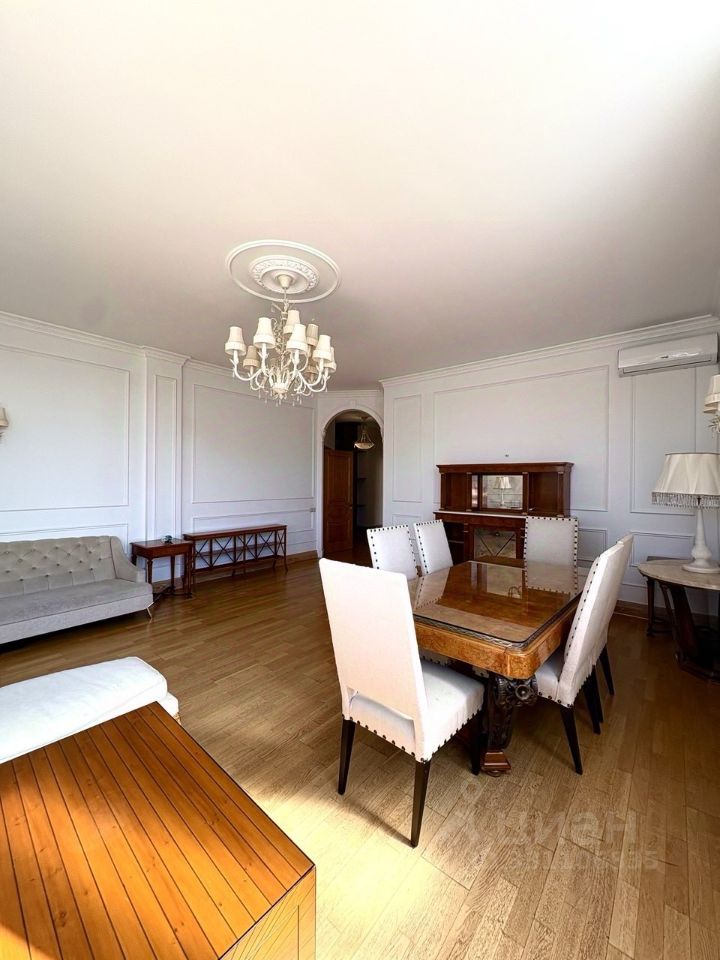 m. Solnechnaya: Apartment, 3-rooms