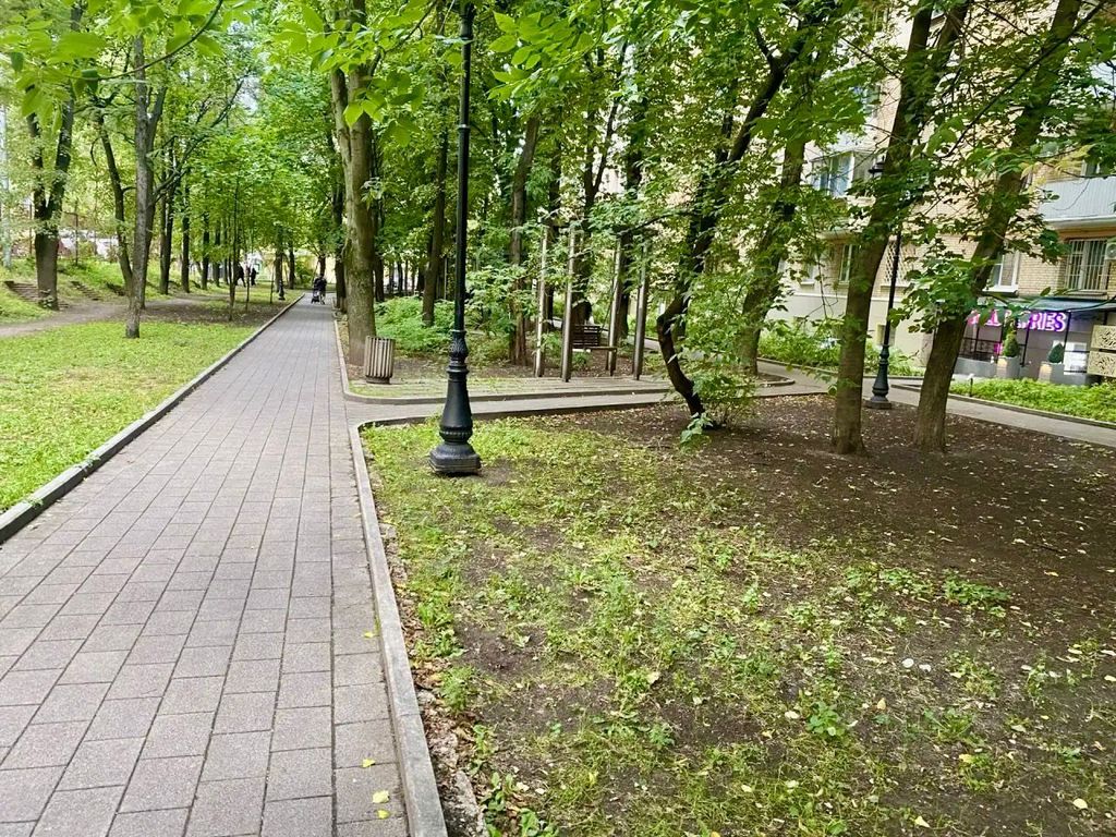m. Barrikadnaya: Apartment, 2-rooms