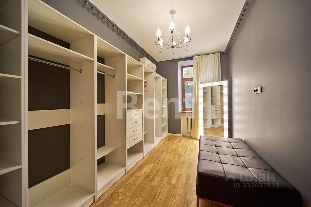 m. Chistye prudy: Apartment, 2-rooms