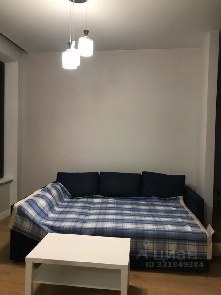 m. Verkhnie Kotly: Apartment, 2-rooms