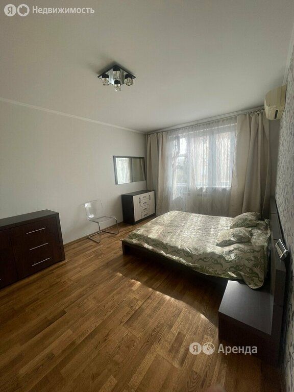 m. Verkhnie Kotly: Apartment, 2-rooms