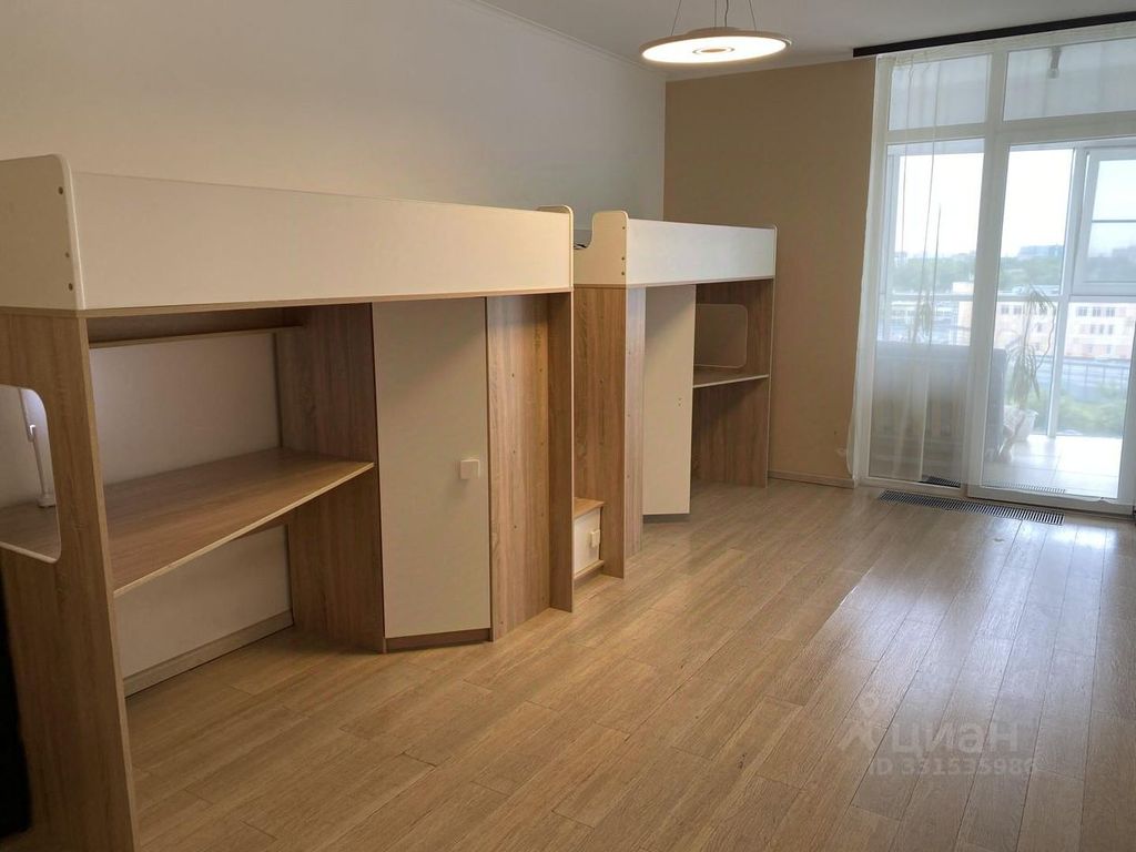 m. Saltykovskaya: Apartment, 3-rooms