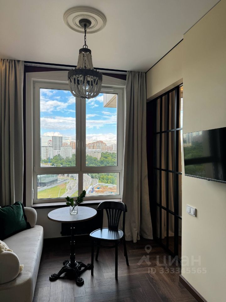 m. Aminyevskaya: Apartment, studio