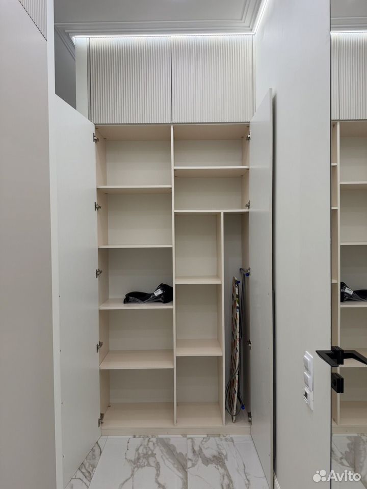 m. ZIL: Apartment, 1-rooms