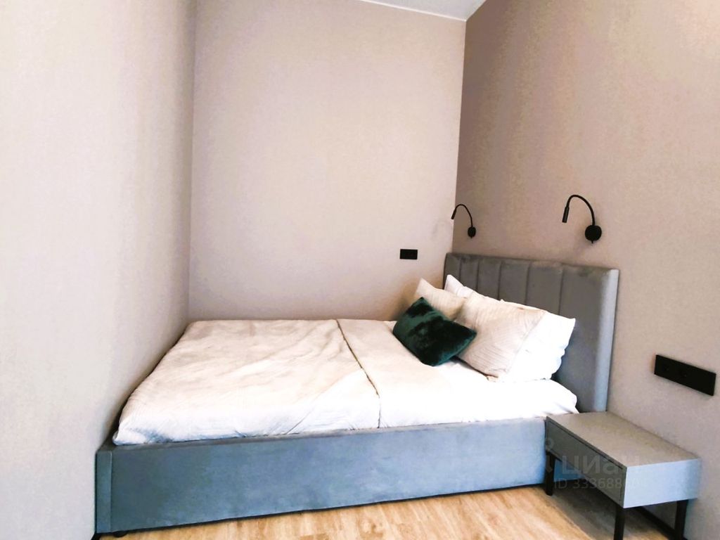 m. Zorge: Apartment, studio
