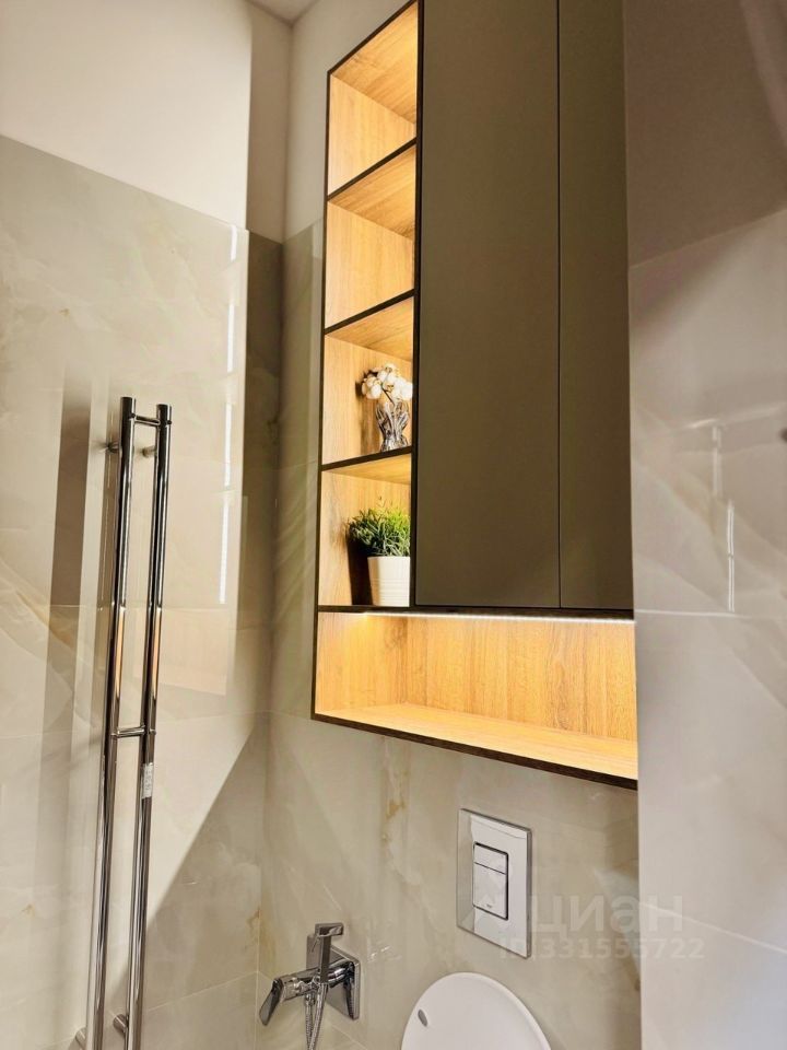 m. ZIL: Apartment, 2-rooms