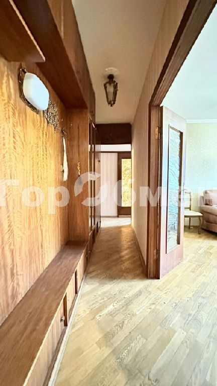 m. Yugo-Zapadnaya: Apartment, 3-rooms