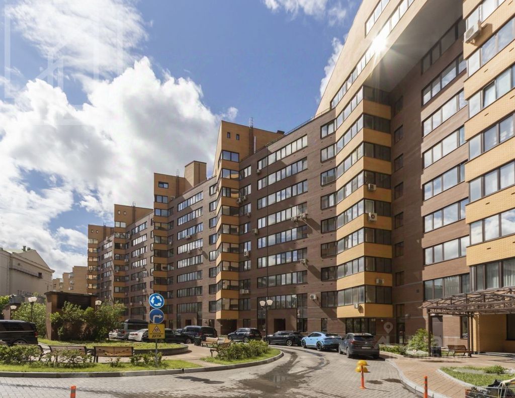 m. Smolenskaya: Apartment, 4-rooms