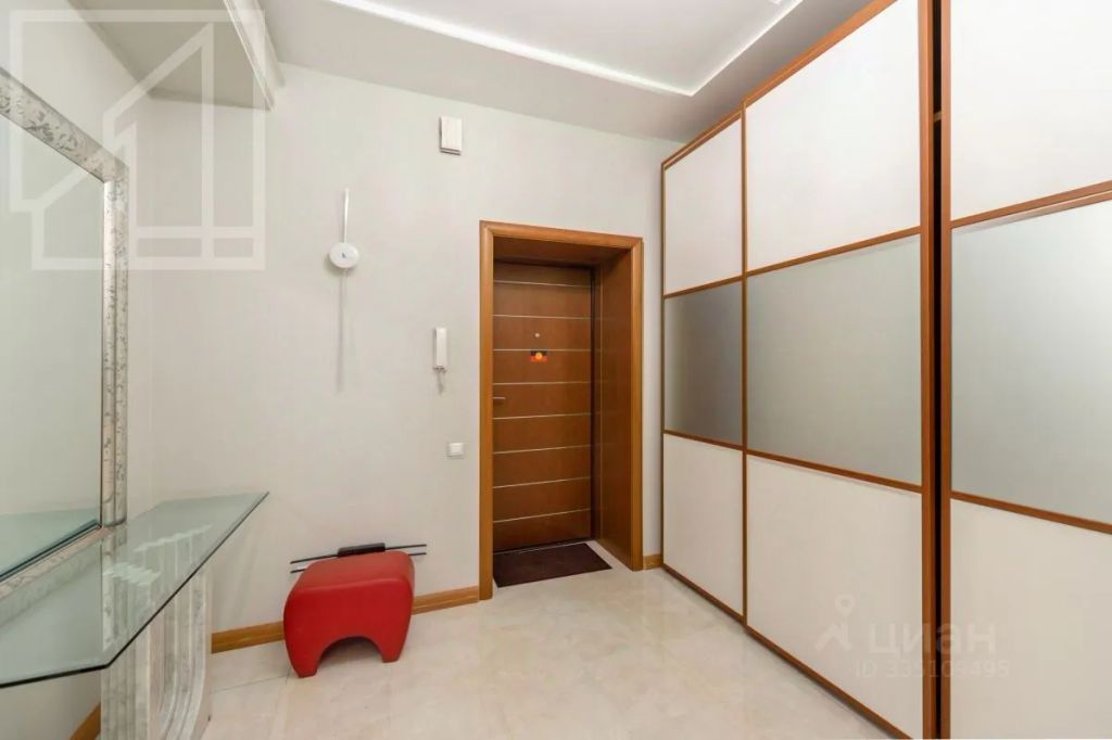 m. Pushkinskaya: Apartment, 3-rooms