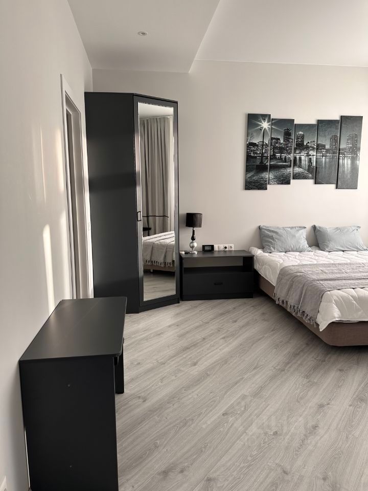 m. Narodnoe Opolchenie: Apartment, 2-rooms