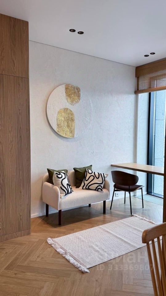 m. Maryina Roscha: Apartment, studio