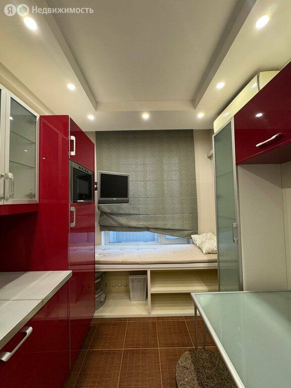 m. Ploschad trekh vokzalov: Apartment, 1-rooms