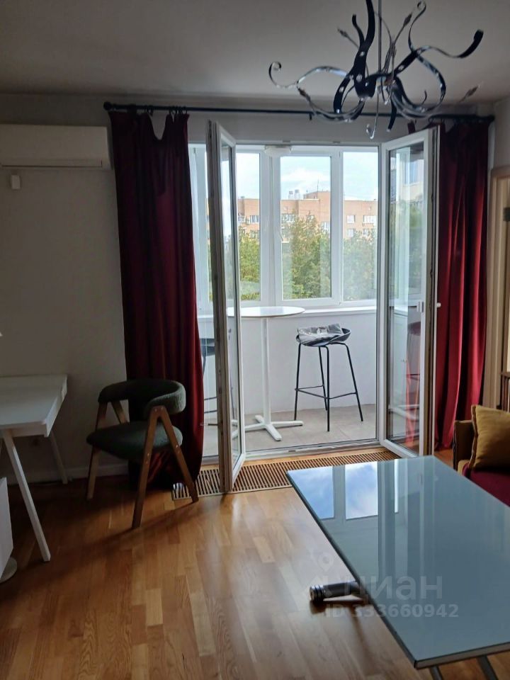 m. Chistye prudy: Apartment, 2-rooms