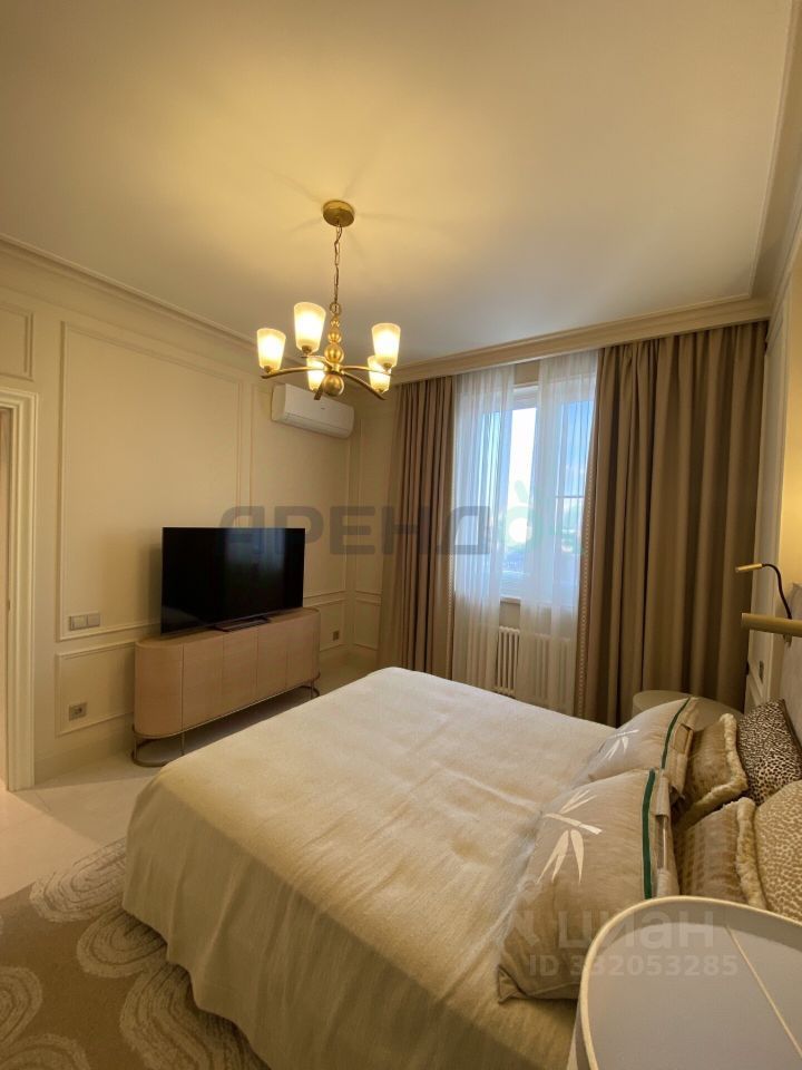 m. Michurinsky prospekt: Apartment, 3-rooms