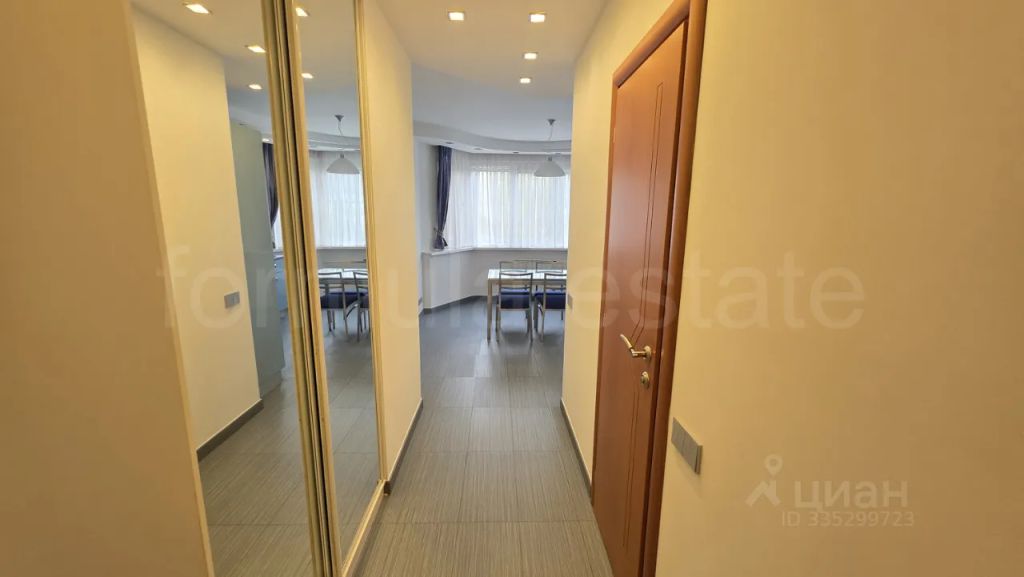 m. Ulitsa 1905 goda: Apartment, 2-rooms