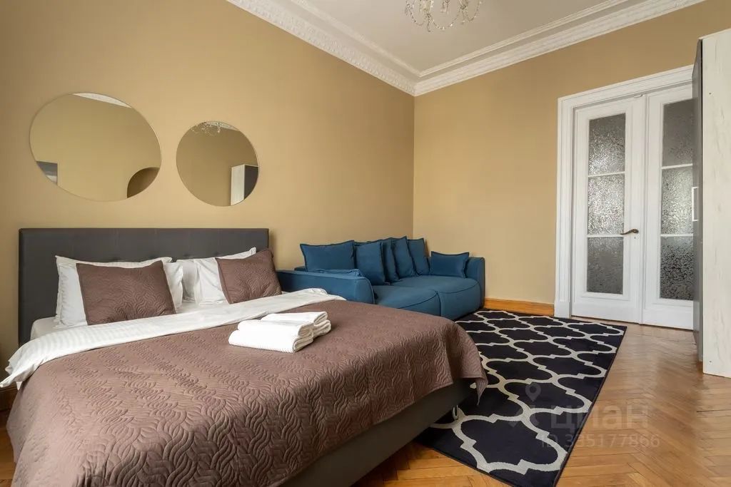 m. Barrikadnaya: Apartment, 2-rooms