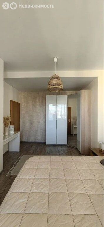 m. Dubrovka: Apartment, 2-rooms