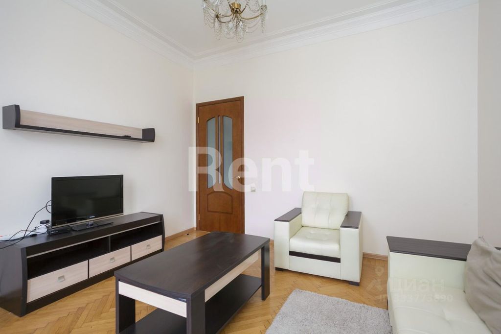 m. Tverskaya: Apartment, 3-rooms