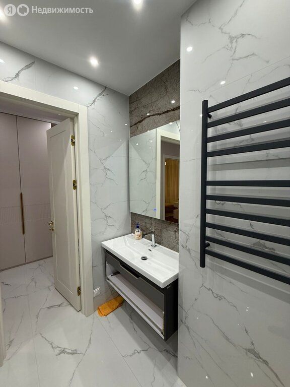 m. Serp i Molot: Apartment, 2-rooms