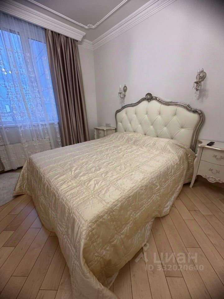 m. Profsoyuznaya: Apartment, 3-rooms