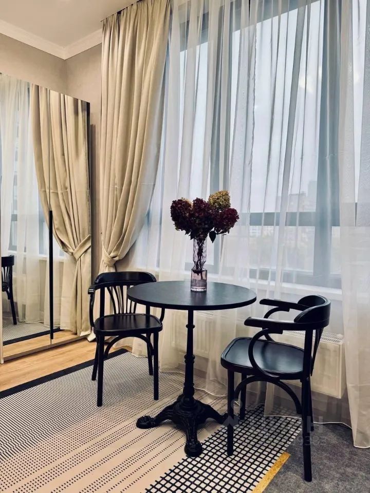 m. Maryina Roscha: Apartment, studio