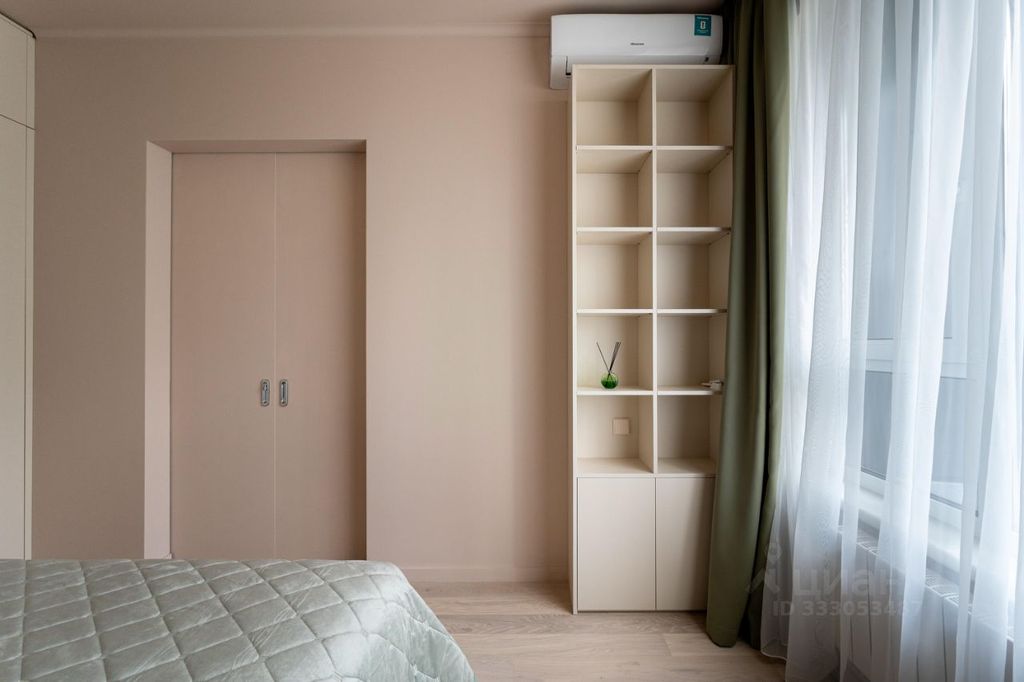 m. Serp i Molot: Apartment, 2-rooms