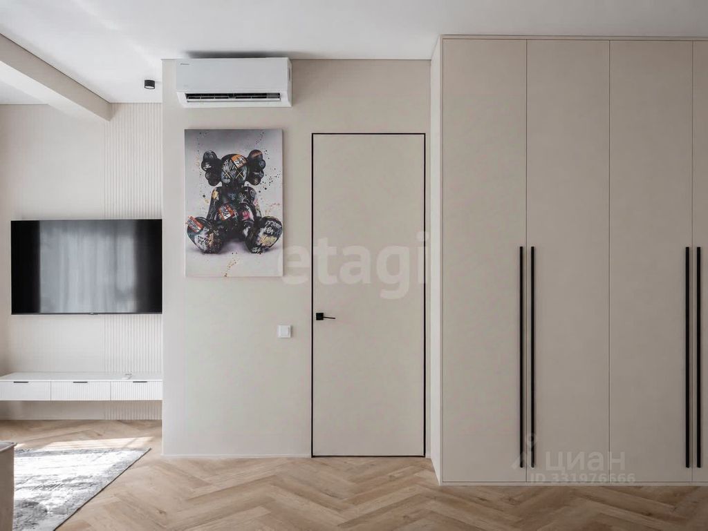 m. Serp i Molot: Apartment, 2-rooms
