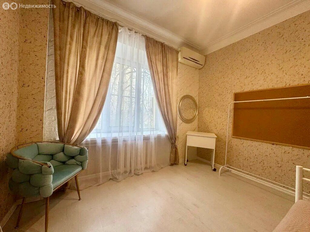 m. Barrikadnaya: Apartment, 2-rooms