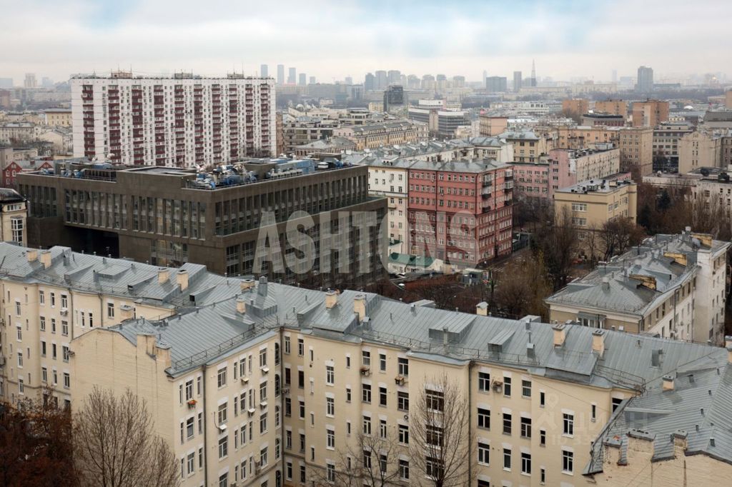m. Smolenskaya: Apartment, 3-rooms